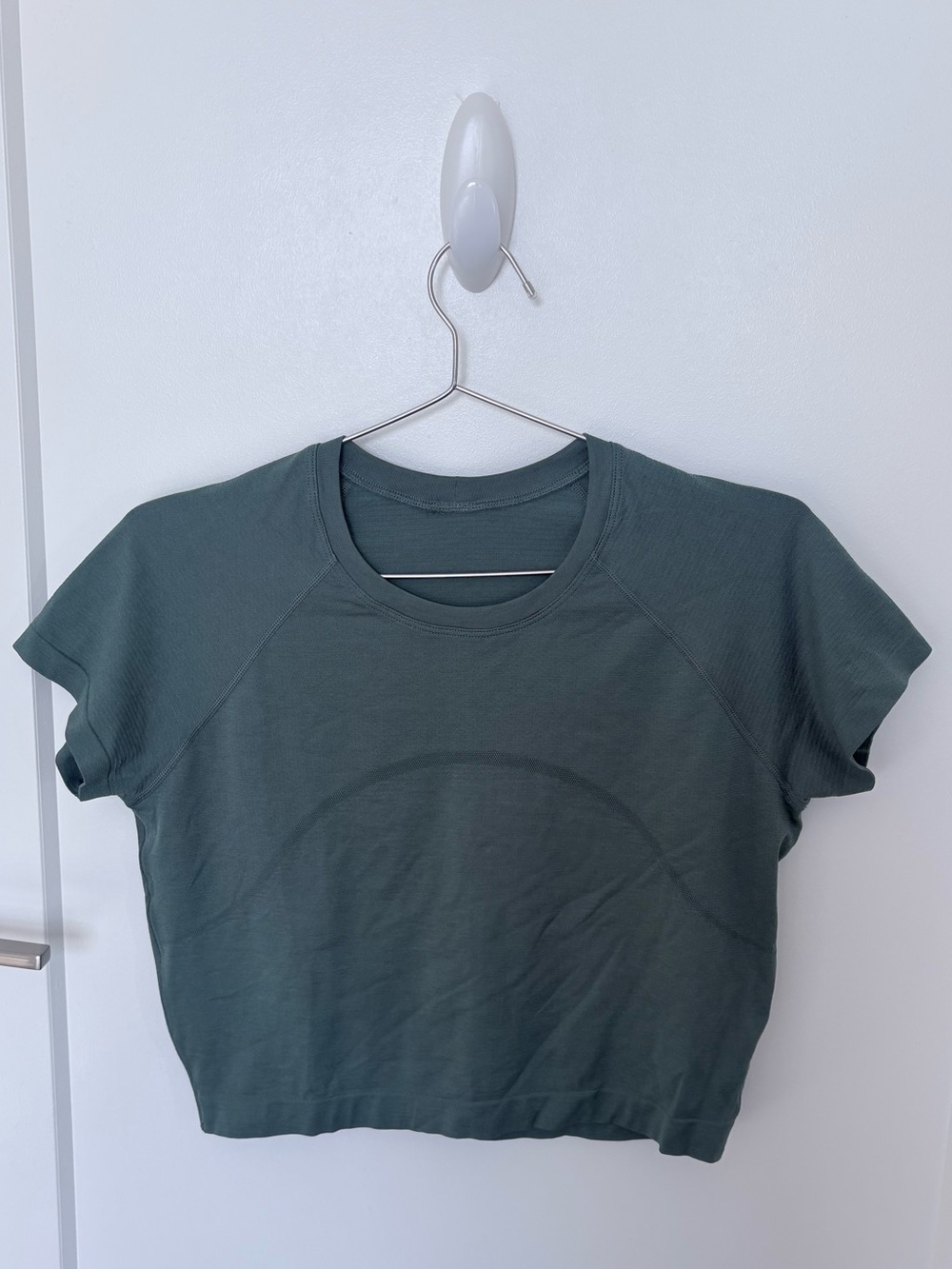 Lululemon swiftly tech cropped short- sleeve shirt 2.0 size 12 dark forest